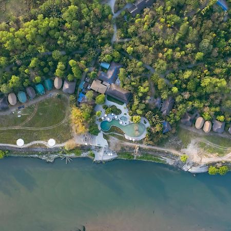 Barahi Jungle Lodge Meghauli Eksteriør billede