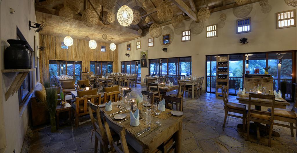 Barahi Jungle Lodge Meghauli Eksteriør billede