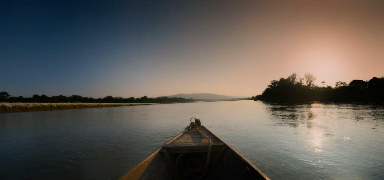 Barahi Jungle Lodge Meghauli Eksteriør billede