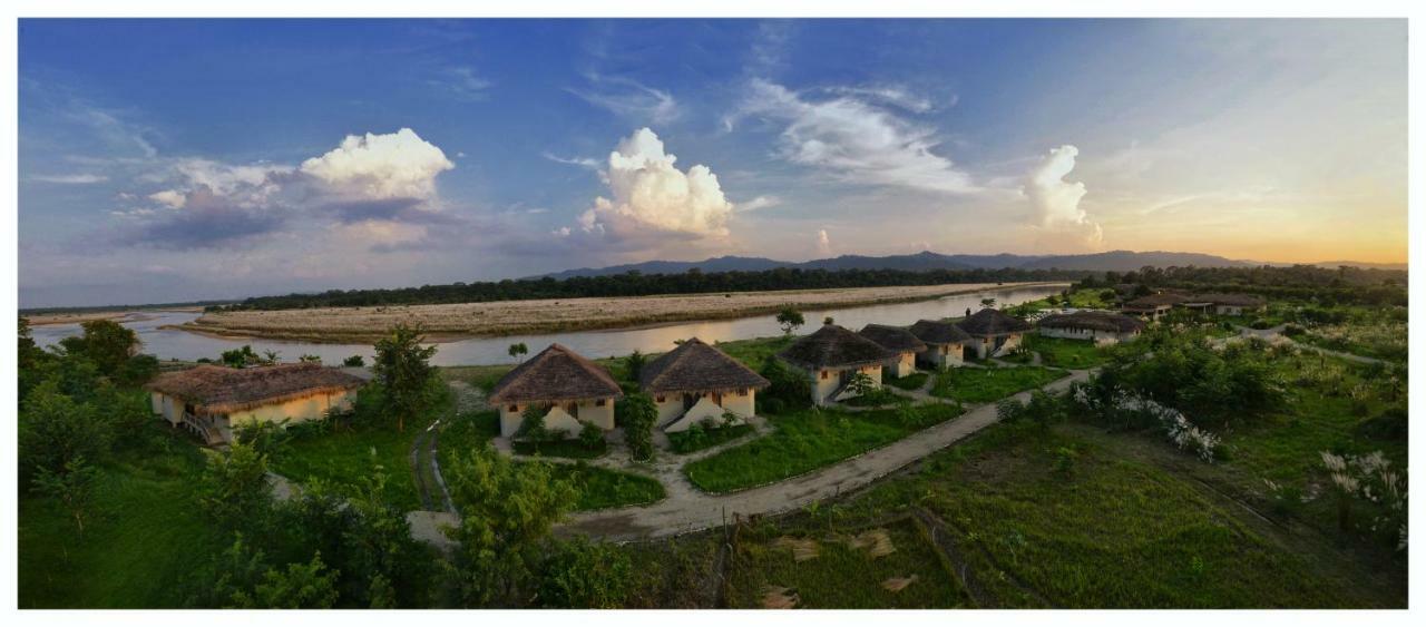 Barahi Jungle Lodge Meghauli Eksteriør billede