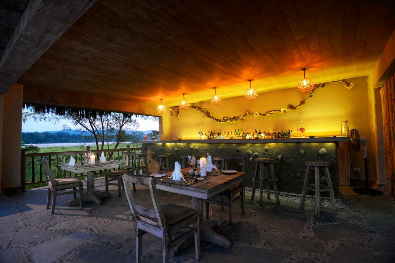 Barahi Jungle Lodge Meghauli Eksteriør billede