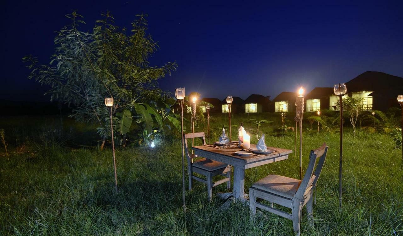 Barahi Jungle Lodge Meghauli Eksteriør billede