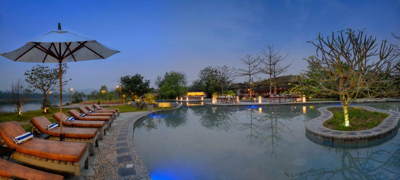 Barahi Jungle Lodge Meghauli Eksteriør billede